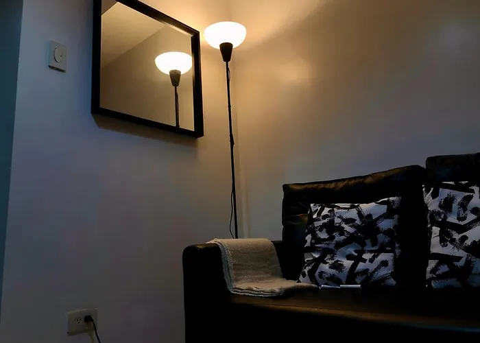 Respite - 1br In Pasay Near Moa & Ikea Apartahotel *